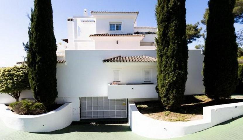Apartamento en venta en Marbella, Torre real photo 0