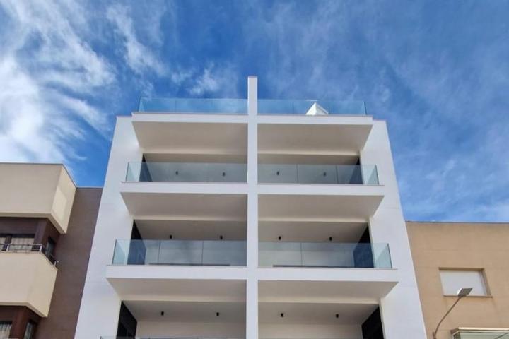 Apartamento en venta en Guardamar del Segura, Guardamar Del Segura photo 0