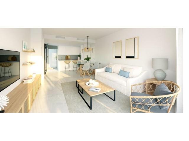 Piso en venta en Fuengirola, Carvajal photo 0