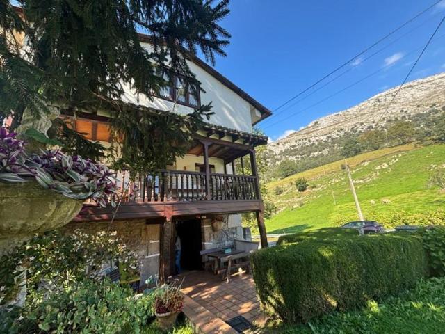 Casa en venta en Ramales de la Victoria, Ruesga photo 0