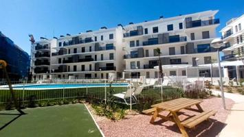 Apartamento en venta en Denia, Club Nautico photo 0