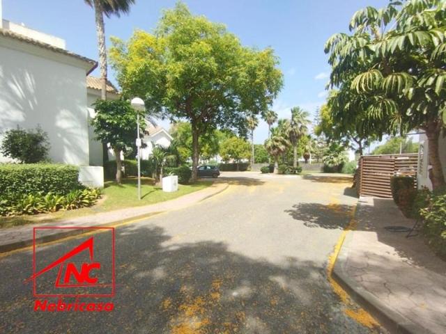 Piso en venta en Rota, Costa Ballena photo 0