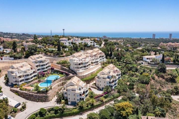Apartamento en venta en Marbella, Marbella Este photo 0