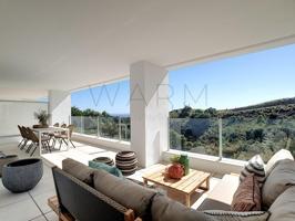 Apartamento en venta en Marbella, Las Lomas de Marbella Club photo 0