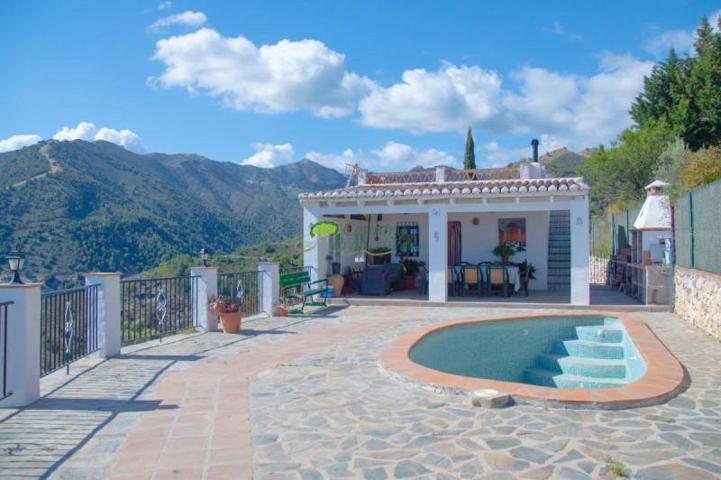 Casa con terreno en venta en Torrox, Torrox photo 0