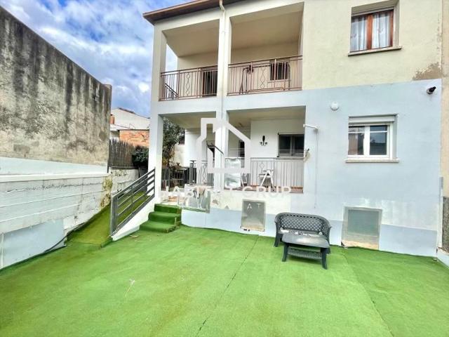 Adosada en venta en Banyoles photo 0