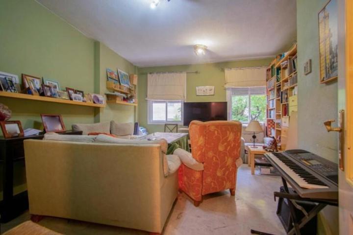 Piso en venta en Sevilla photo 0