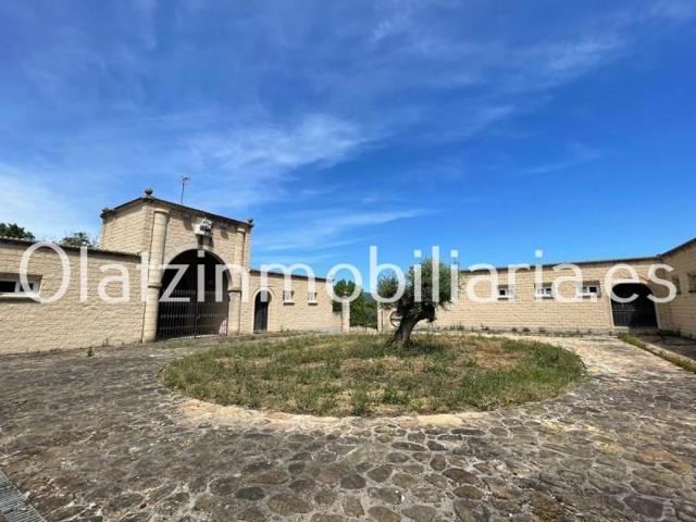 Local comercial en venta en Valle de Mena, Valle De Mena photo 0