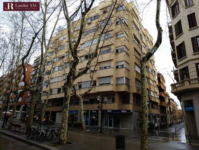 Piso en venta en Barcelona, Sant Marti - La Verneda photo 0