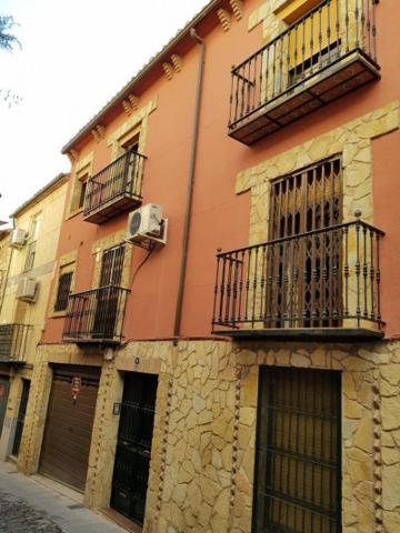 Adosada en venta en Jaén, San Ildefonso photo 0