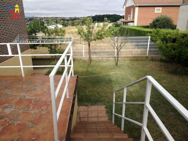 Chalet en venta en Cabrerizos, Cabrerizos photo 0