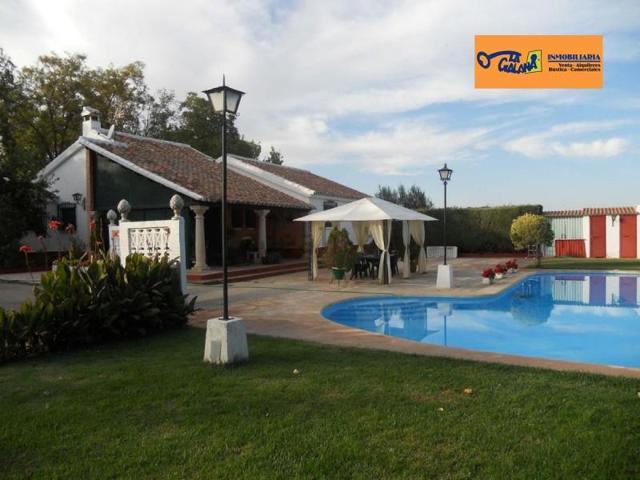 Chalet en venta en Valdepeñas, Nacional - IV photo 0