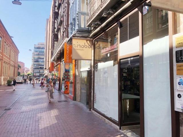 Local comercial en venta en Valladolid, Centro photo 0