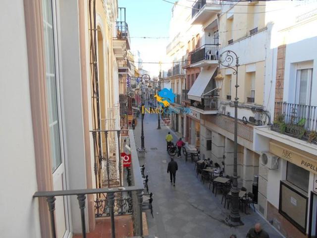 Edificio en venta en Morón de la Frontera, Centro photo 0