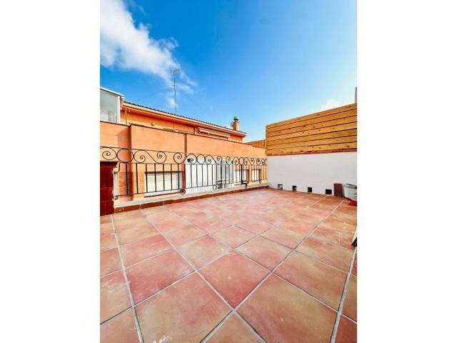 Piso en venta en Barcelona, El Guinardó photo 0