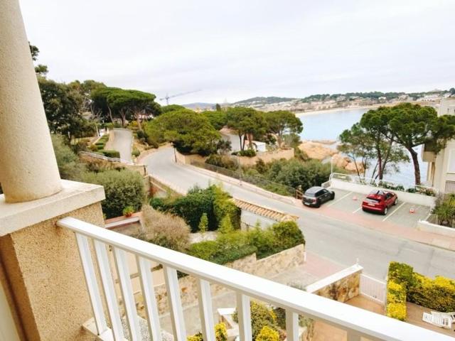 Piso en venta en Sant Feliu de Guíxols, Sant Feliu de Guíxols photo 0