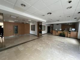 Local comercial en venta en Maracena, Maracena photo 0