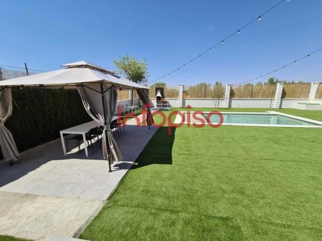 Local comercial en venta en Valdepeñas, Carretera Infantes photo 0