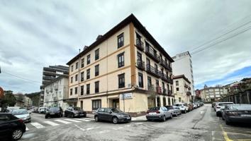 Piso en venta en Laredo, Centro photo 0