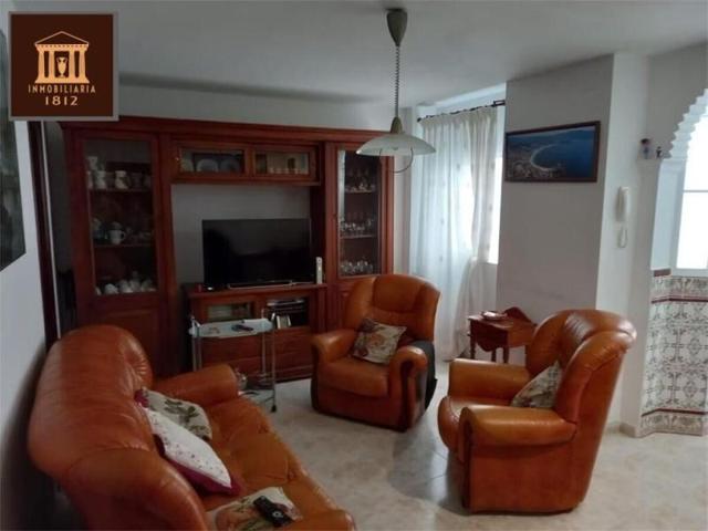 Piso en venta en Cádiz photo 0