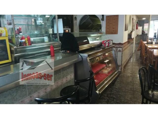 Local comercial en venta en Montcada i Reixac photo 0