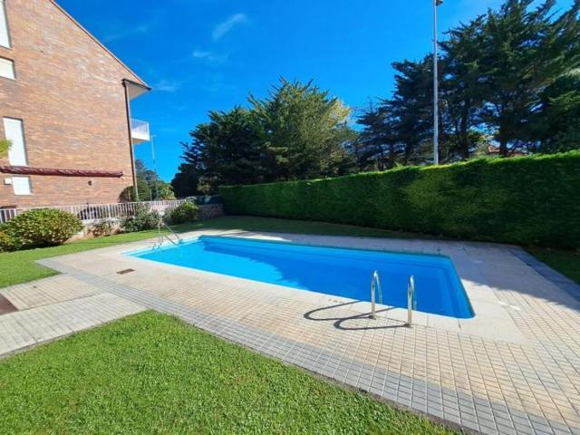 Piso en venta en Noja, Playa Trengandin photo 0