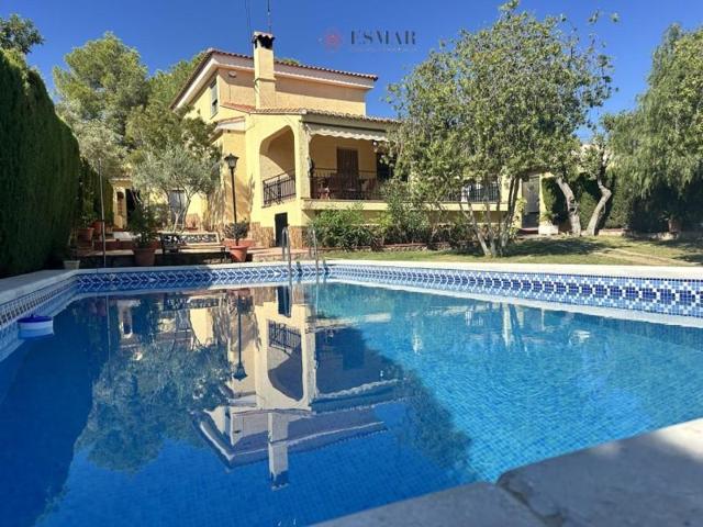 Chalet en venta en Algar de Palancia, Urb. Montes del Palancia photo 0