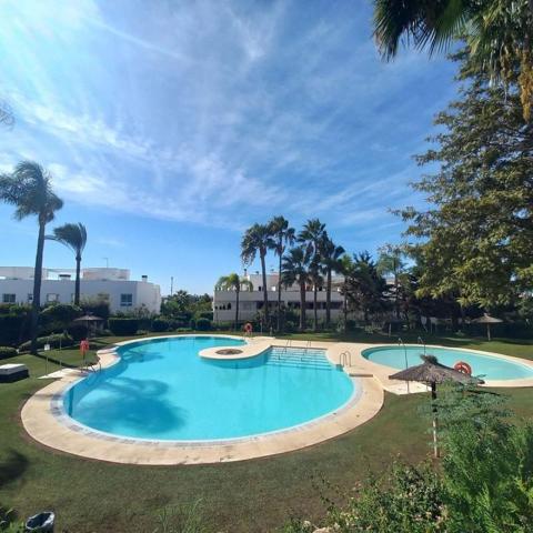 Apartamento en venta en Marbella, Nueva Andalucia photo 0