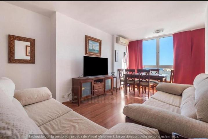 Piso en venta en Benalmádena, Puerto Marina photo 0