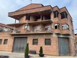 Casa en venta en Alfarràs photo 0