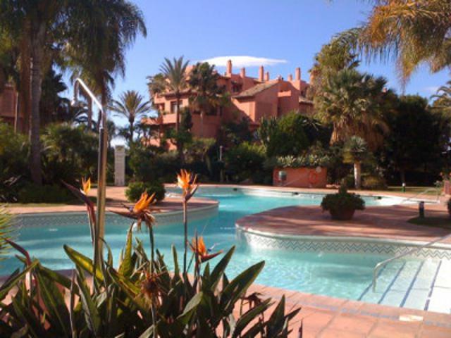 Apartamento en venta en Marbella, Playa photo 0