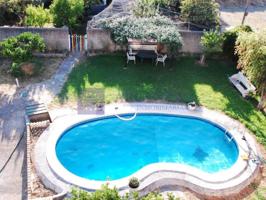 Casa con terreno en venta en Coria photo 0