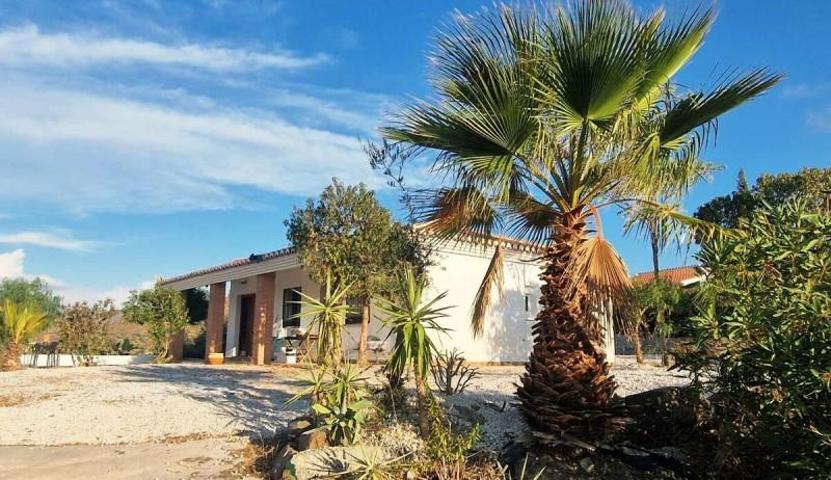 Chalet en venta en Arenas, Arenas photo 0