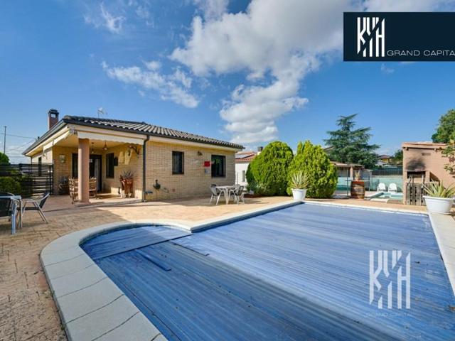 Casa en venta en Caldes de Malavella photo 0