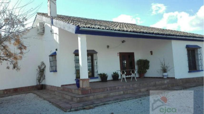 Chalet en venta en Archidona, Archidona photo 0