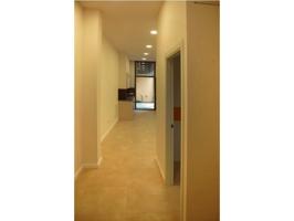 Local comercial en venta en Banyoles photo 0