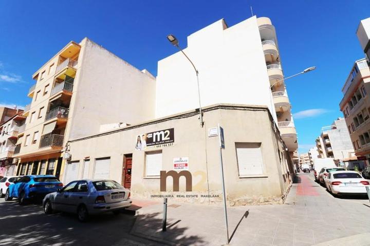 Casas de pueblo en venta en Guardamar del Segura photo 0