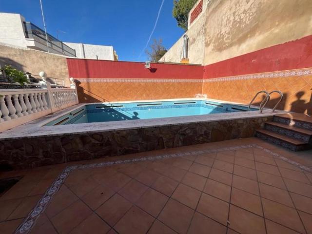 Casa en venta en Jaén, Loma del Arroyo photo 0