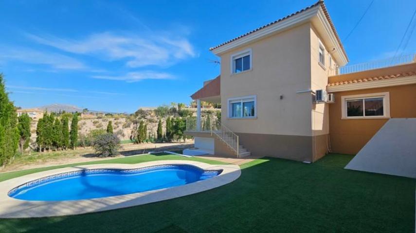 Chalet en venta en Busot, Hoya de Parra photo 0