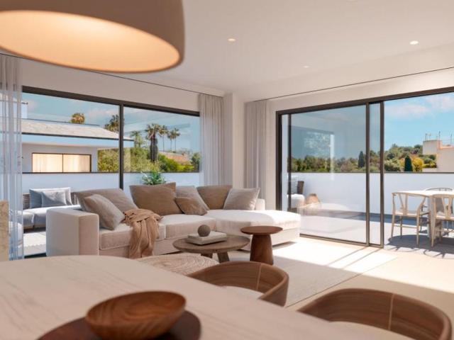 Apartamento en venta en Fuengirola, Los Pacos photo 0