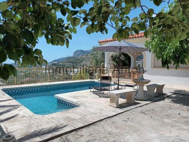 Chalet en venta en Bolulla, Bolulla photo 0