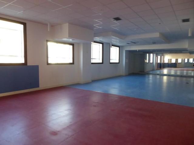 Local comercial en venta en Avilés, Centro photo 0