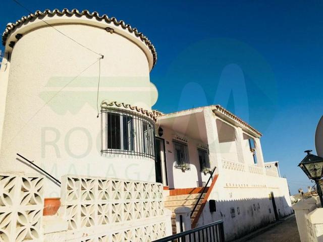 Casa en venta en Benalmádena photo 0