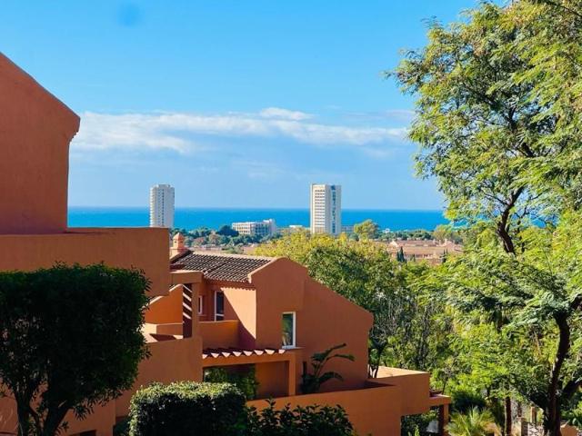 Apartamento en venta en Marbella, Marbella Este photo 0