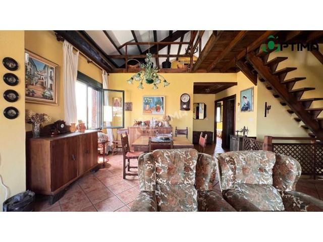 Chalet en venta en Ribeira photo 0