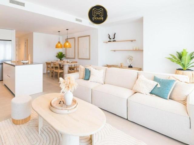 Piso en venta en Estepona, Cancelada (Nueva Milla De Oro) photo 0