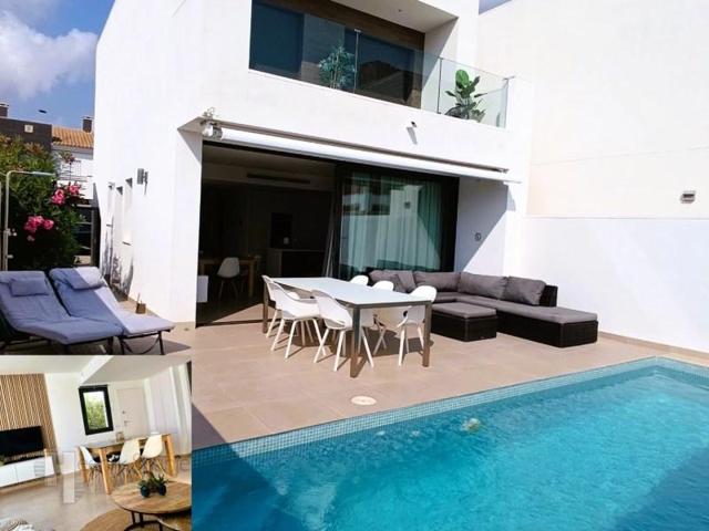 Chalet en venta en San Javier photo 0