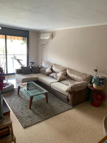 Piso en venta en Sant Boi de Llobregat, Torrelavila photo 0