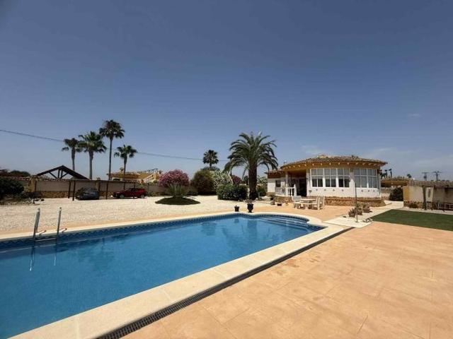 Chalet en venta en Catral, Catral photo 0