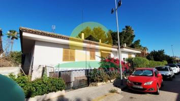 Chalet en venta en Alberic, Alberic photo 0